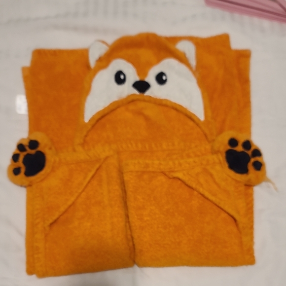 Other - Orange Fox Hooded Towel 47x27